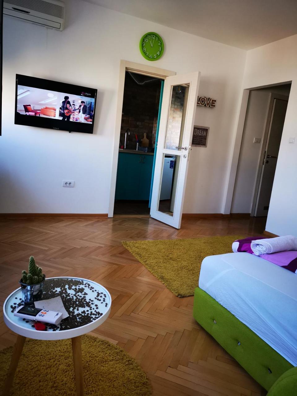 Dream Apt With Parking Appartement Belgrado Buitenkant foto